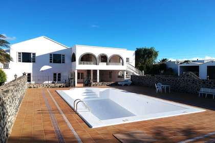 Villa venta en Playa Honda, San Bartolomé, Lanzarote. 
