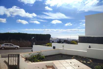 联排别墅 出售 进入 Tías, Lanzarote. 